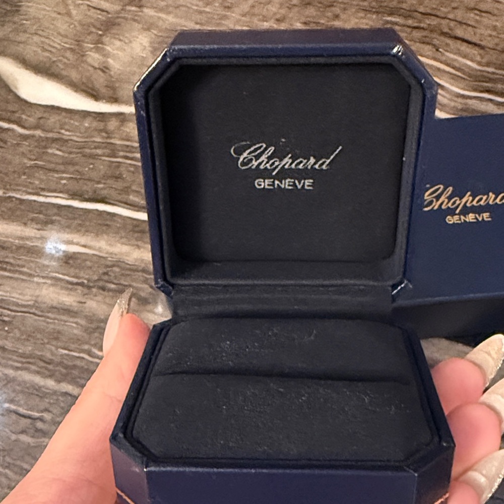 CHOPARD VINTAGE RING BOX 
WITH OUTER BOX - Picture 3 of 14
